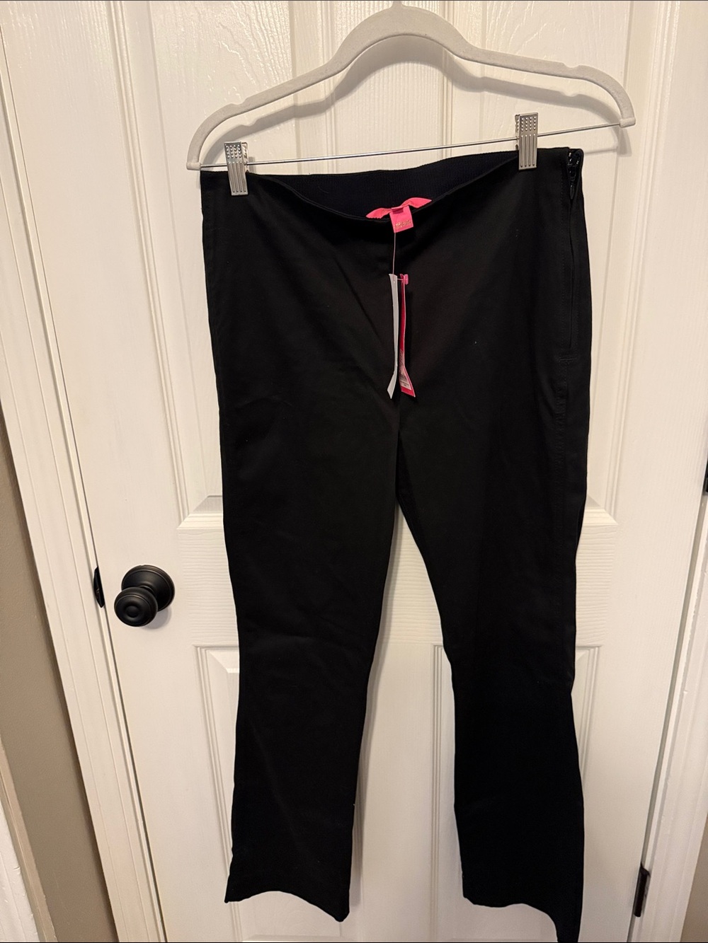 Women’s Lilly Pulitzer high rise crop Black Pull-On Pants with Pink Accent